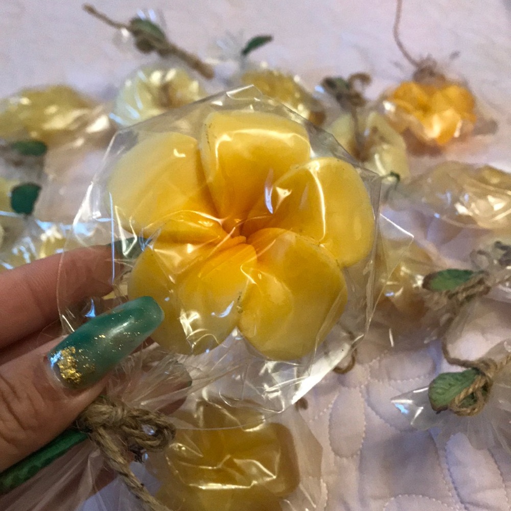 Beautiful plumeria flower candles